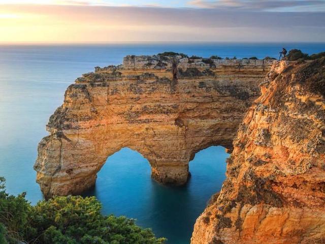 Carvoeirocaves Marinha Beach Boat Trip